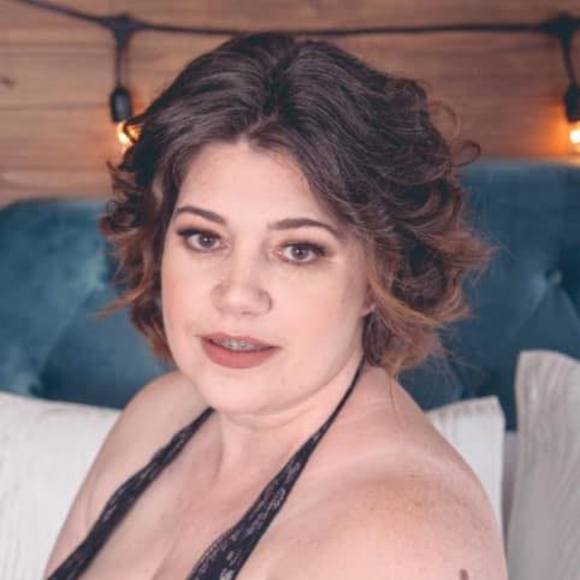 Meet your Posher, Tracie - Picture 1 of 1